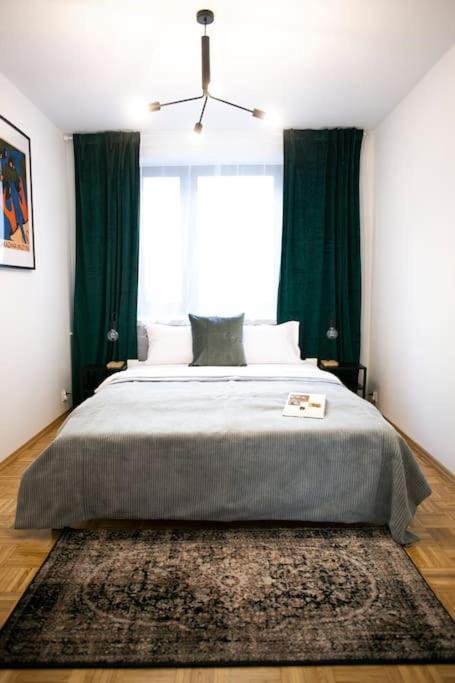 Oomph Warsaw Center Well Designed Apartment With Balcony Екстер'єр фото